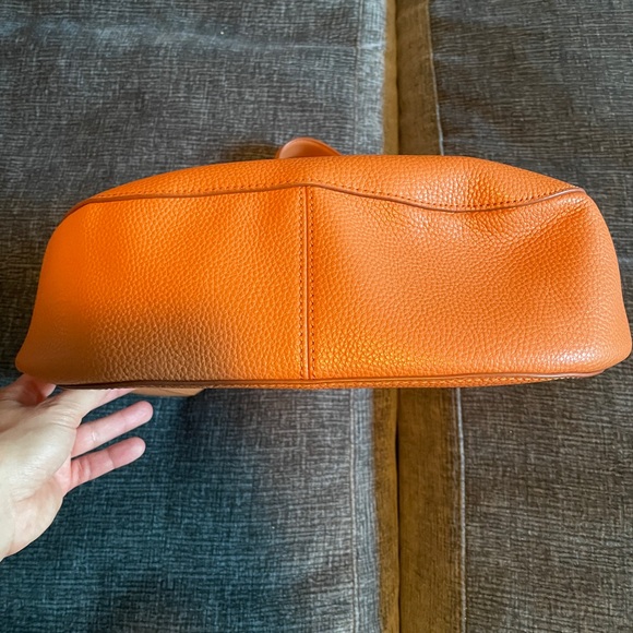 Marc Jacobs large shoulder bag - Picture 2 of 5